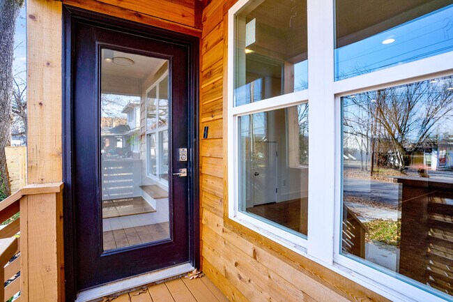 Photo - 1410 Duncan Ave