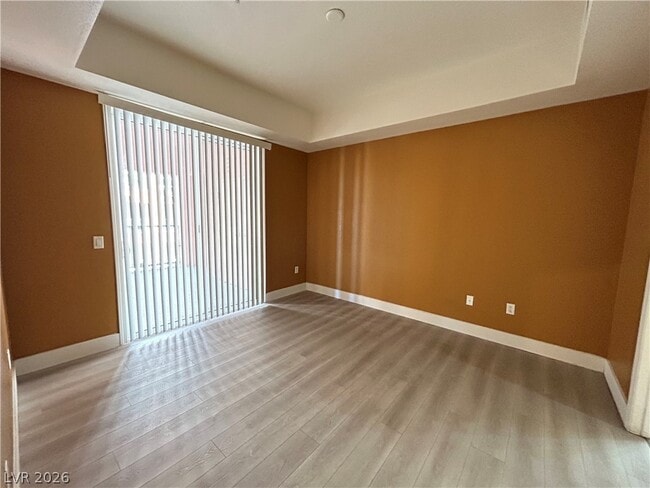 Photo - 35 E Agate Ave Unidad 304