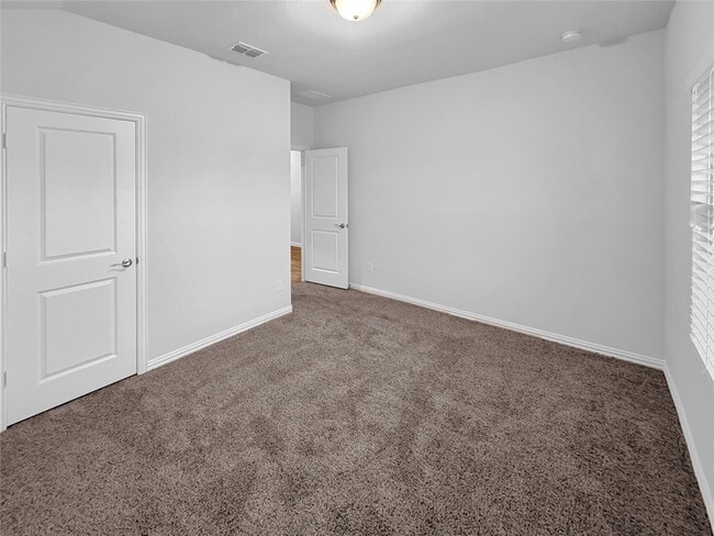 503 Fox Ridge Dr