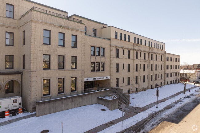 Building Photo - Barton Apartments