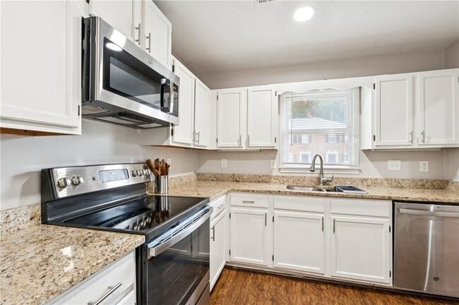 Photo - 2926 Webb Bridge Rd