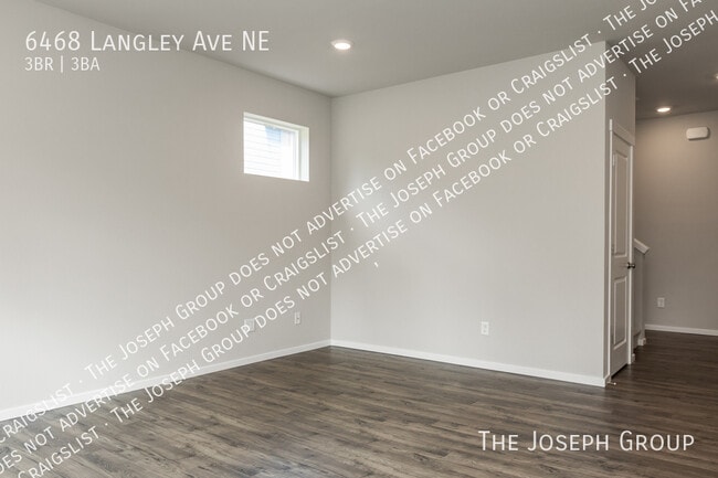 Photo - 6468 Langley Ave NE