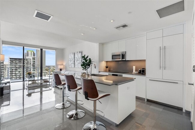Photo - 68 SE 6th St Condo Unit 2306