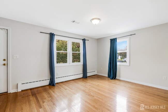 Photo - 372 Seneca Ave