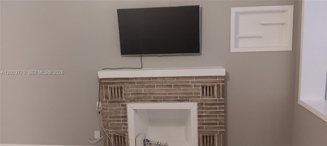 Photo - 1600 SW 14th St