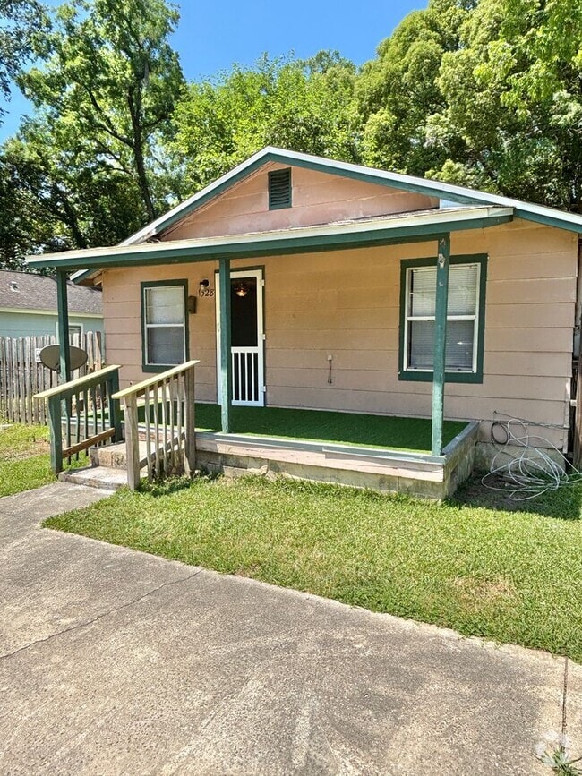 Building Photo - Midtown Cottage special Rental