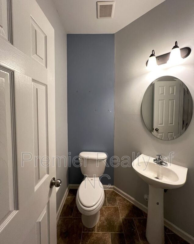 Photo - 2272 Hartfield Cir