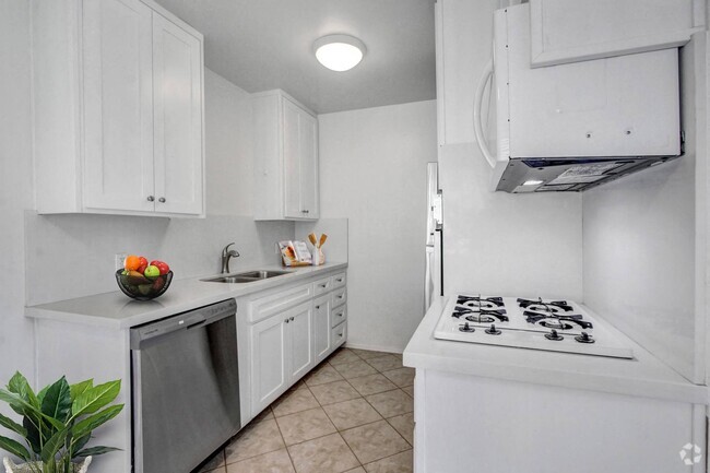 Building Photo - Westgate Avenue Rental