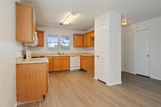 Photo - 2733 Crimson Sky Ct
