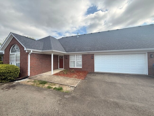 Building Photo - Patio Home in Yorktown Area