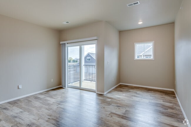 3 BR, 2 BA - 1,845SF