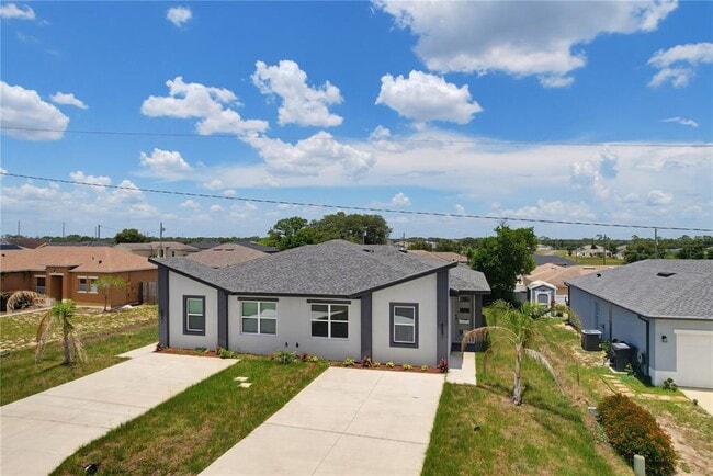 Building Photo - 804 Colville Dr