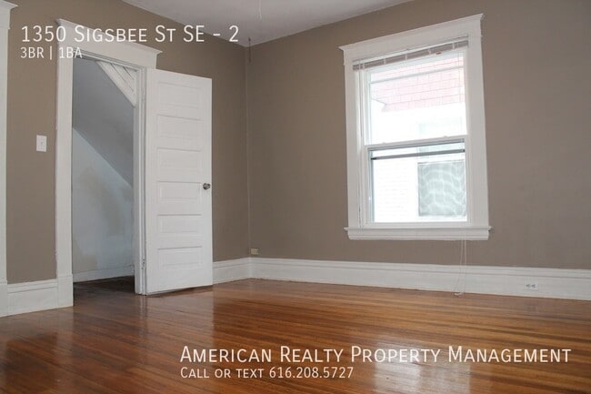 Photo - 1350 Sigsbee St SE Unit 2