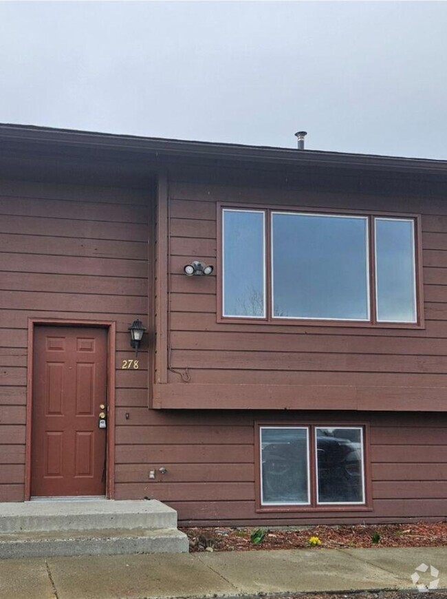 Building Photo - 2 bedroom in Billings MT 59105 Rental