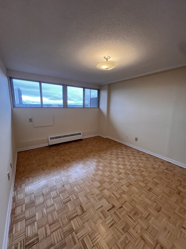 Photo - 345 Laurier Ave E Unité 901