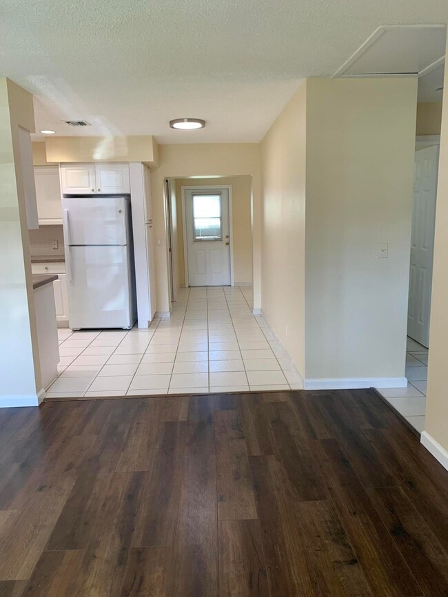 Photo - 2822 Duke Ln