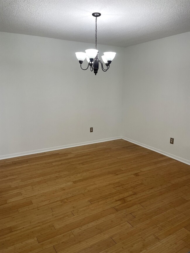Photo - 509 Cabernet Pl