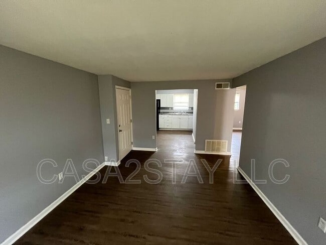 Photo - 4805 Saddlebrook Ln Unit 3