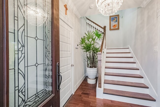 Photo - 809 Leavenworth Ave