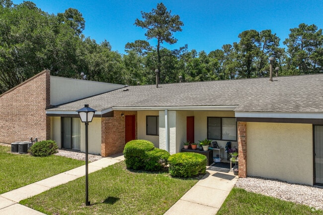 329 Mabry St - Entrance View - Mystic Woods Condos