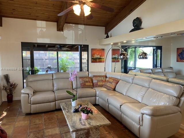 Photo - 10361 Juniper Ct