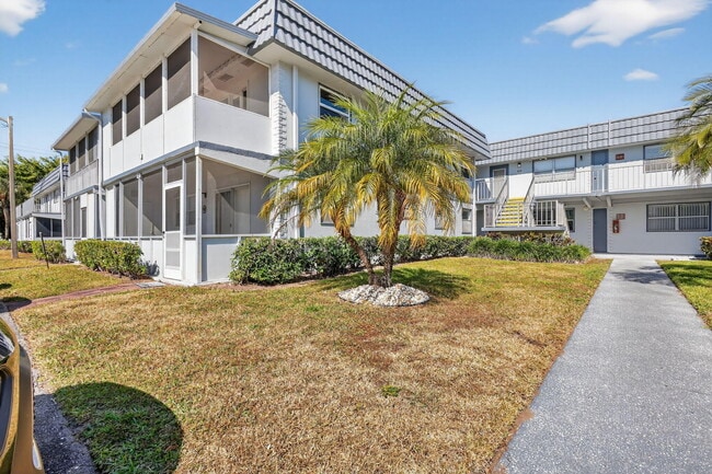 Photo - 497 Brittany K