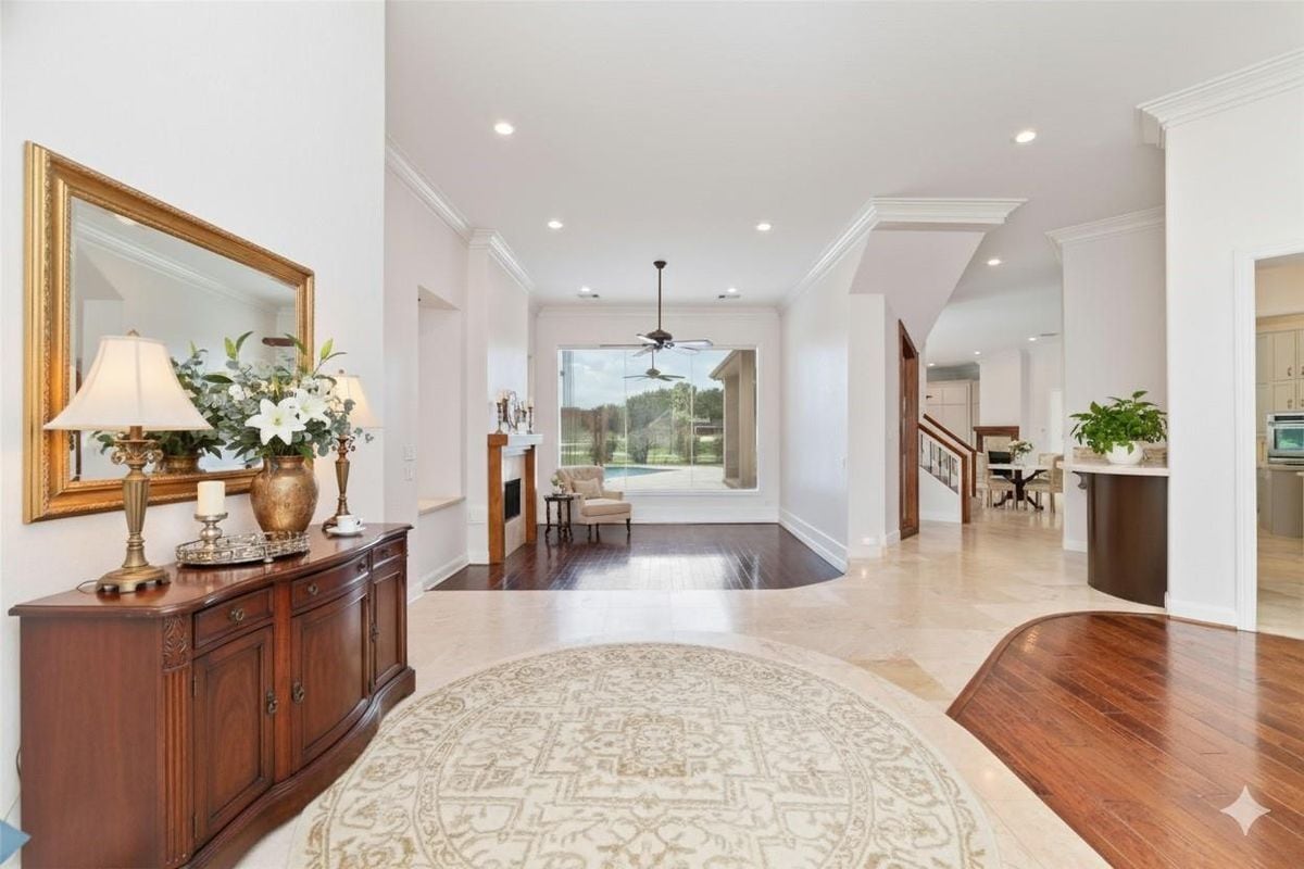 Photo - 32610 Whitburn Trail