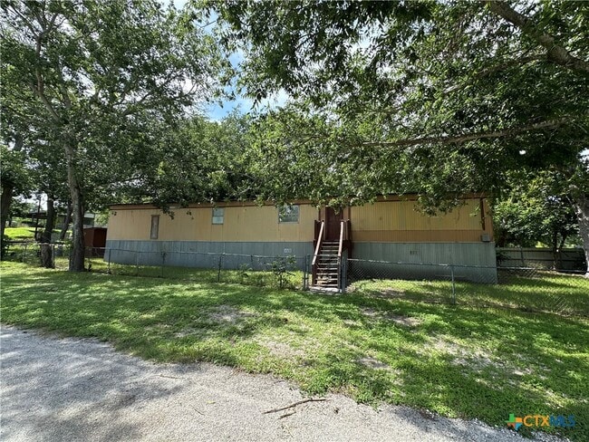 311 Meadow Lake Dr