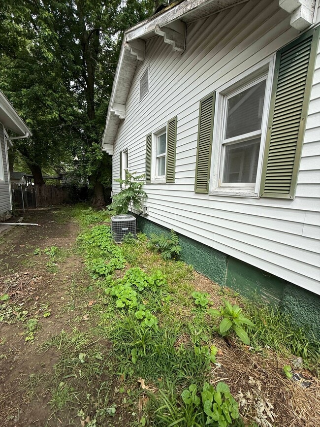 Photo - 1105 S Jasper St