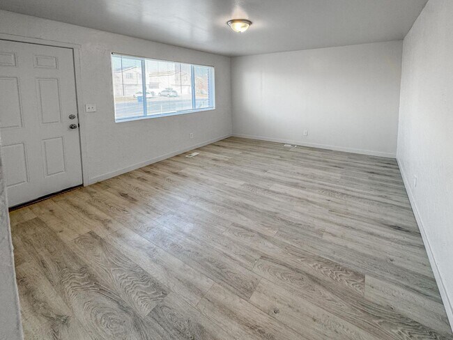 Photo - Charming Duplex with Prime Location in West Valley!