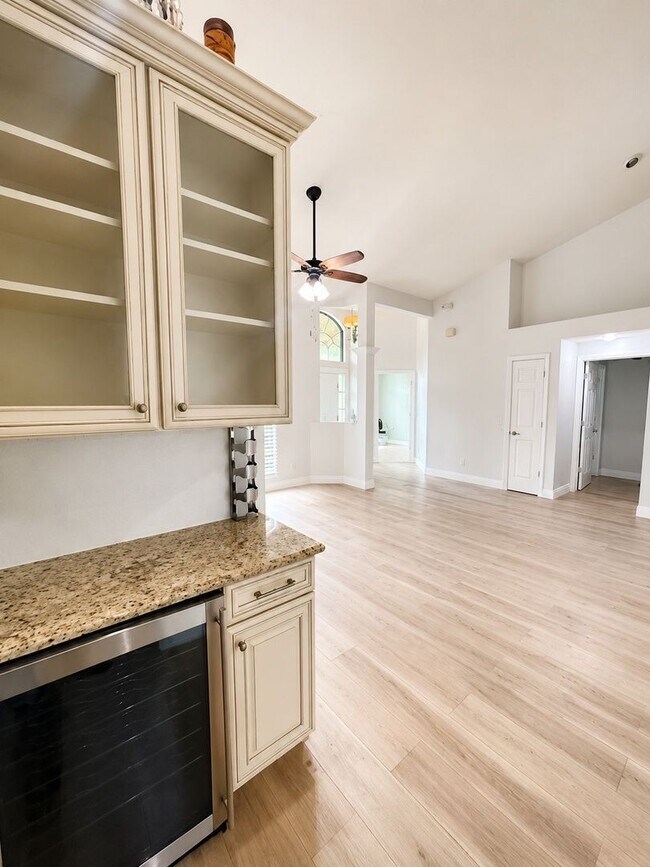 Photo - 2226 Lake Marion Dr
