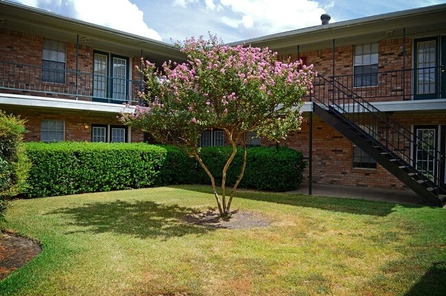 Archer Village Apartments