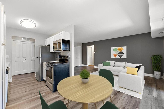 Photo - Sunnymede Apartments - Troy, MI