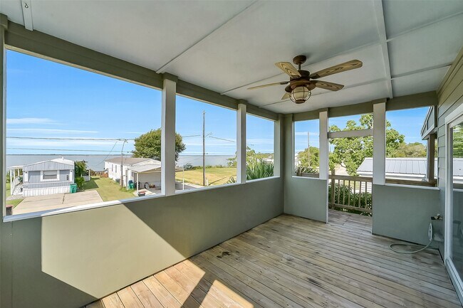 2507 Bay Oaks Harbor Dr