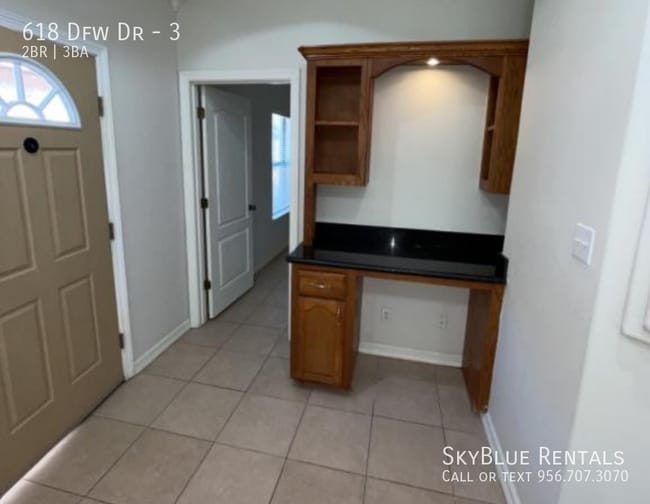 Photo - 618 S Dfw Dr Unit 3