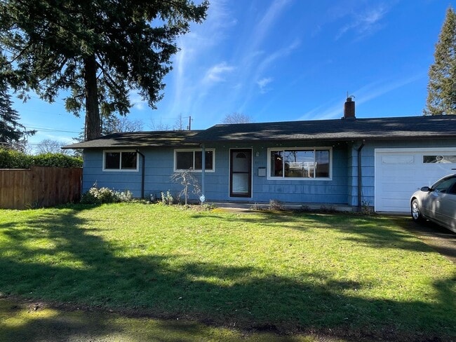 Building Photo - Brentwood-Darlington, 3 bed, 1 bath ranch with large, fenced yard