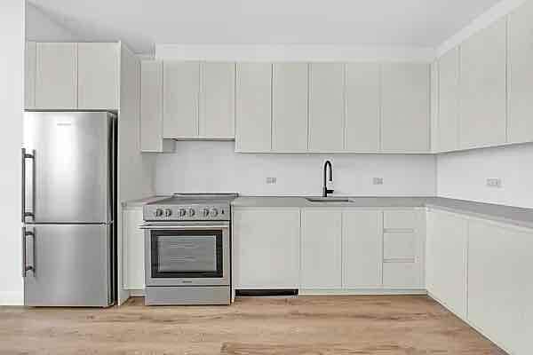 Photo - 4610 70th St Apartamento