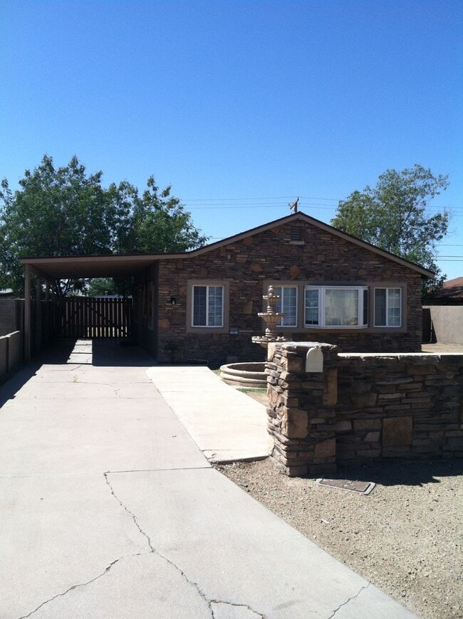 Building Photo - 3541 W Vernon Ave