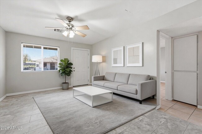 Photo - 1202 N 49th Pl