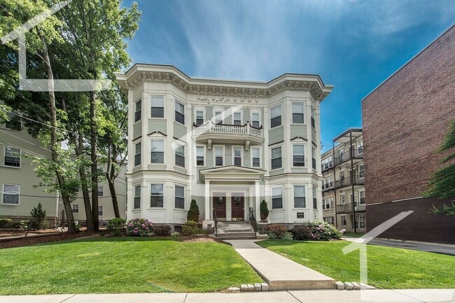 4-55 Ashford St