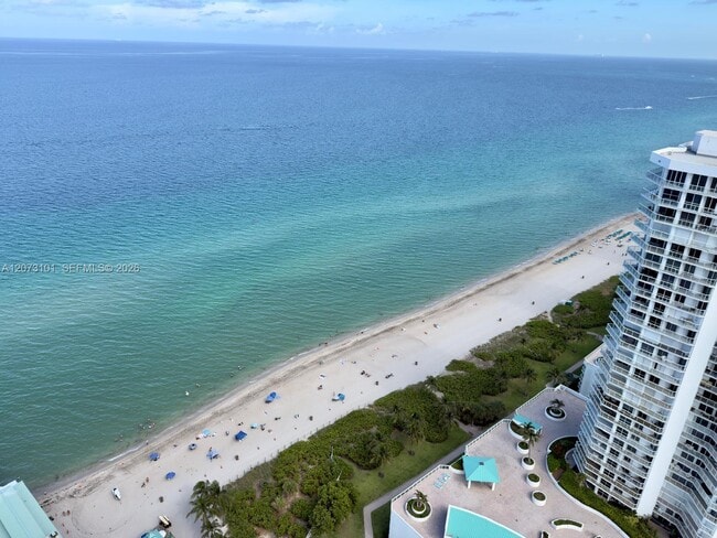 Building Photo - 16699 Collins Ave Unit 3609