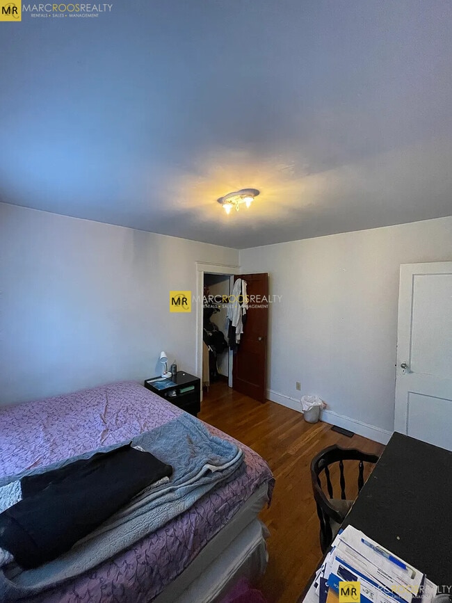 Photo - 2 Mission St