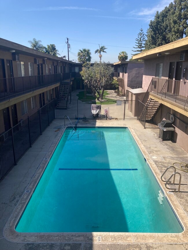 Seville Apartments