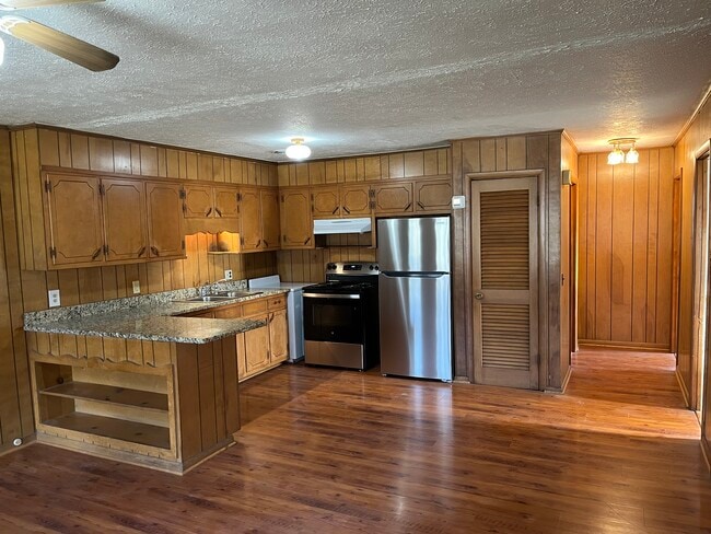 Photo - 2318 Tinnell Ct