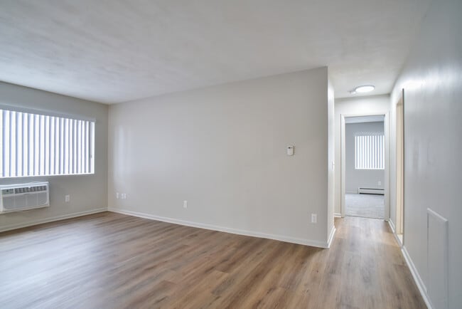 Elmwood Court