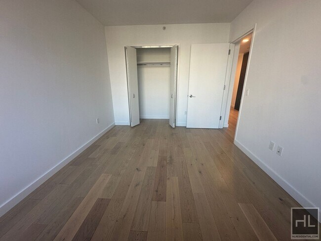 Photo - NORTHERN BOULEVARD Unit 5L