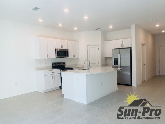 Photo - 172 Riverfront Wy