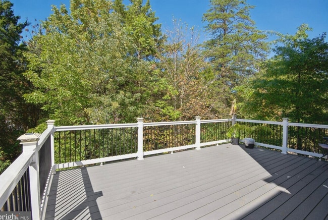 Photo - 25231 Dunvegan Sq