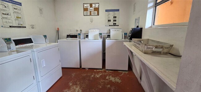 Photo - 3800 SW 102nd Ave Unidad 108