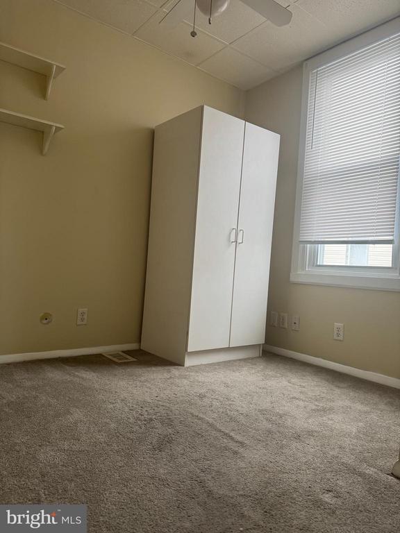 Photo - 3412 Salmon St